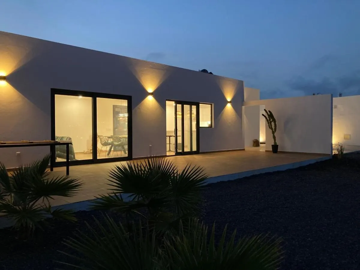Villa Chona El Cuchillo 0*,  España